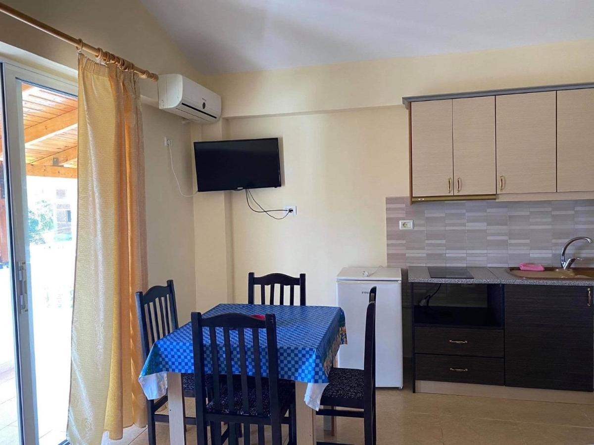 Villa Roku Ksamil Esterno foto
