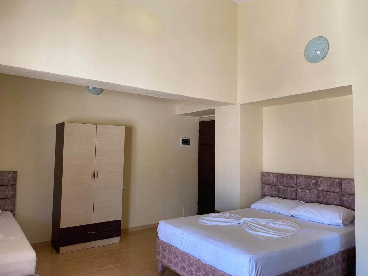Villa Roku Ksamil Esterno foto