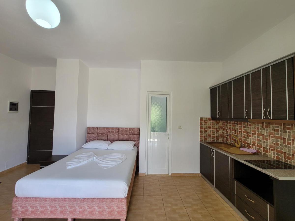 Villa Roku Ksamil Esterno foto