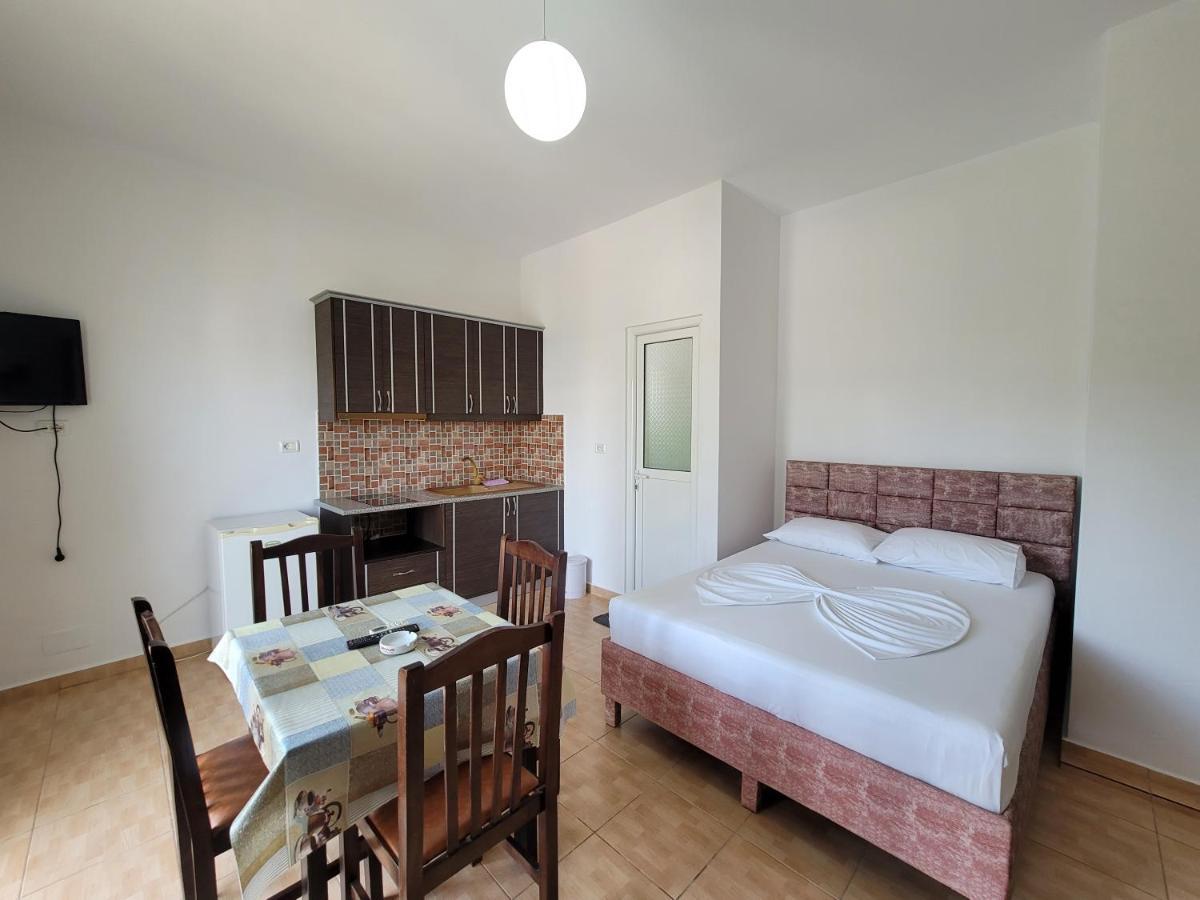 Villa Roku Ksamil Esterno foto